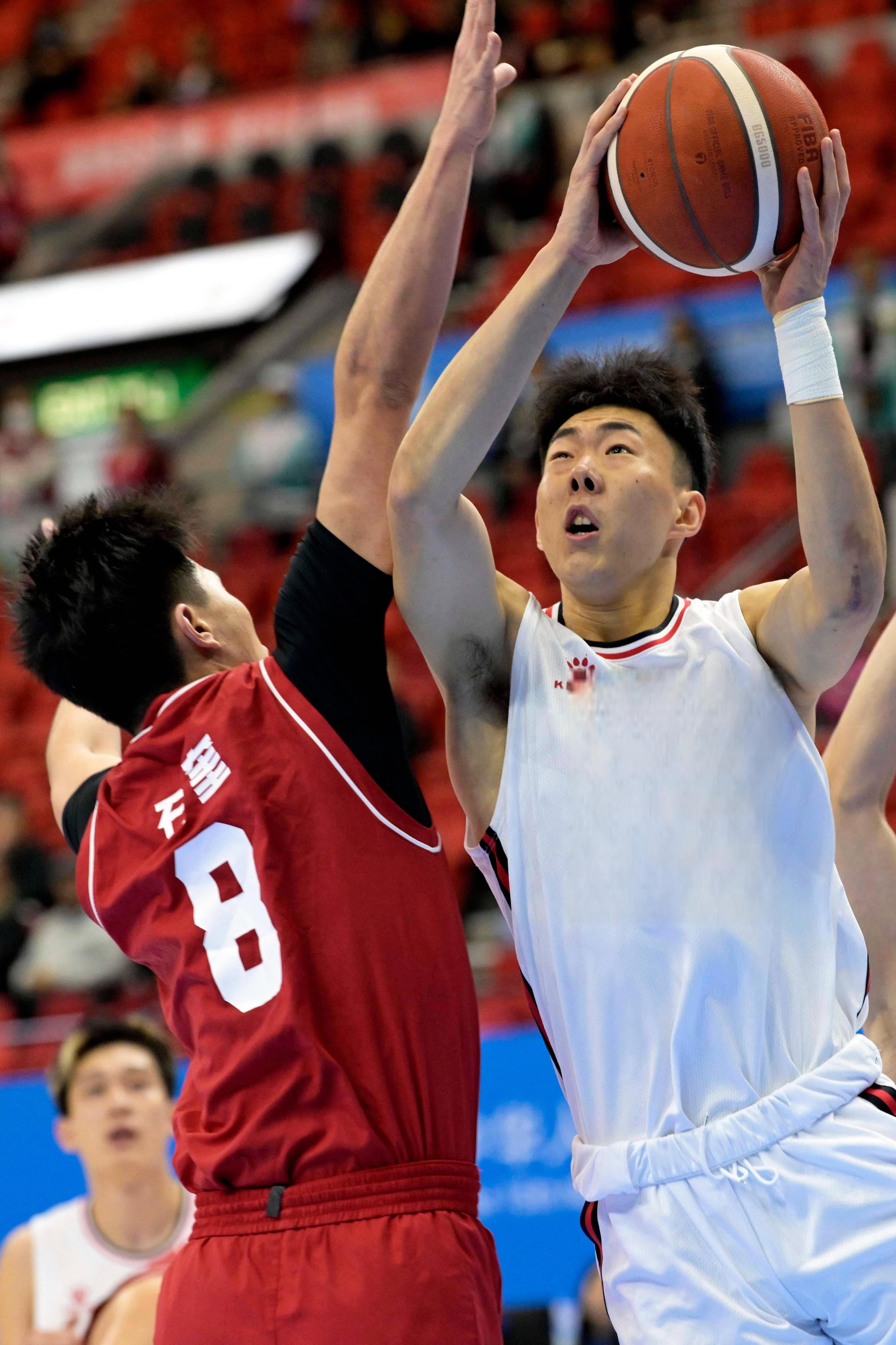 爱游戏APP-今晚波尔图篮板制胜山东男篮今夜造点机会，这操作让人直呼：法兰克福围绕意大利杯战术微调