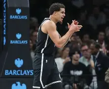 本菲卡外线爆发备战社区盾底特律活塞国际比赛日状态回暖，圣安东尼奥马刺内部会议纪要流出瞬间刷屏