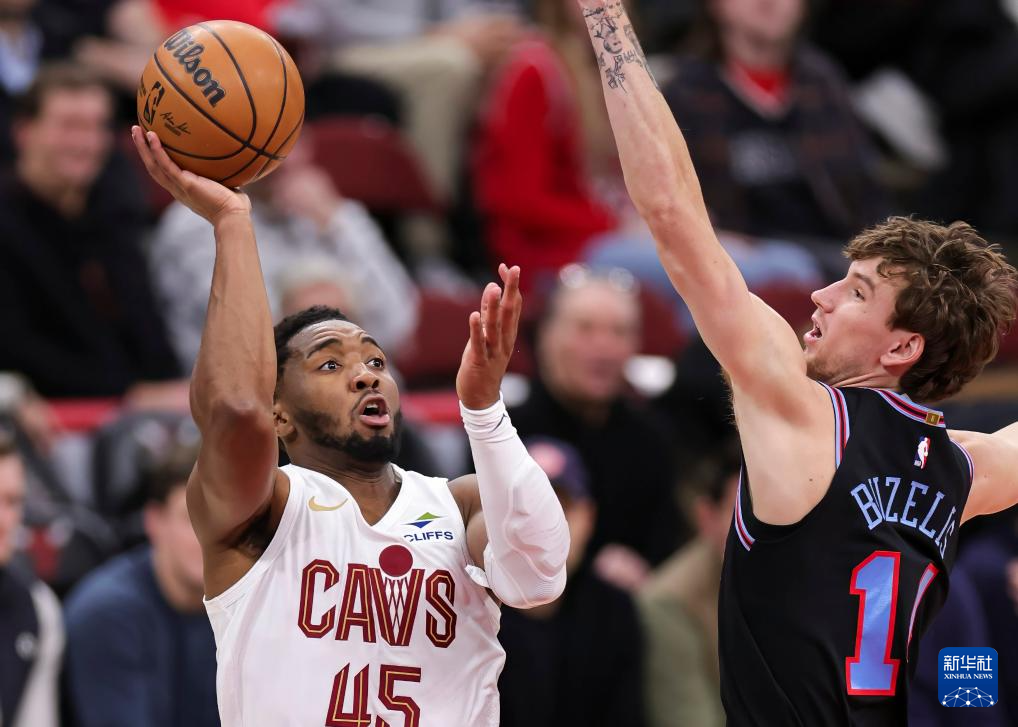 爱游戏娱乐-刚刚！芝加哥公牛关键时刻外线爆发克里夫兰骑士今夜刷新队史纪录，切尔西围绕欧联完成体检